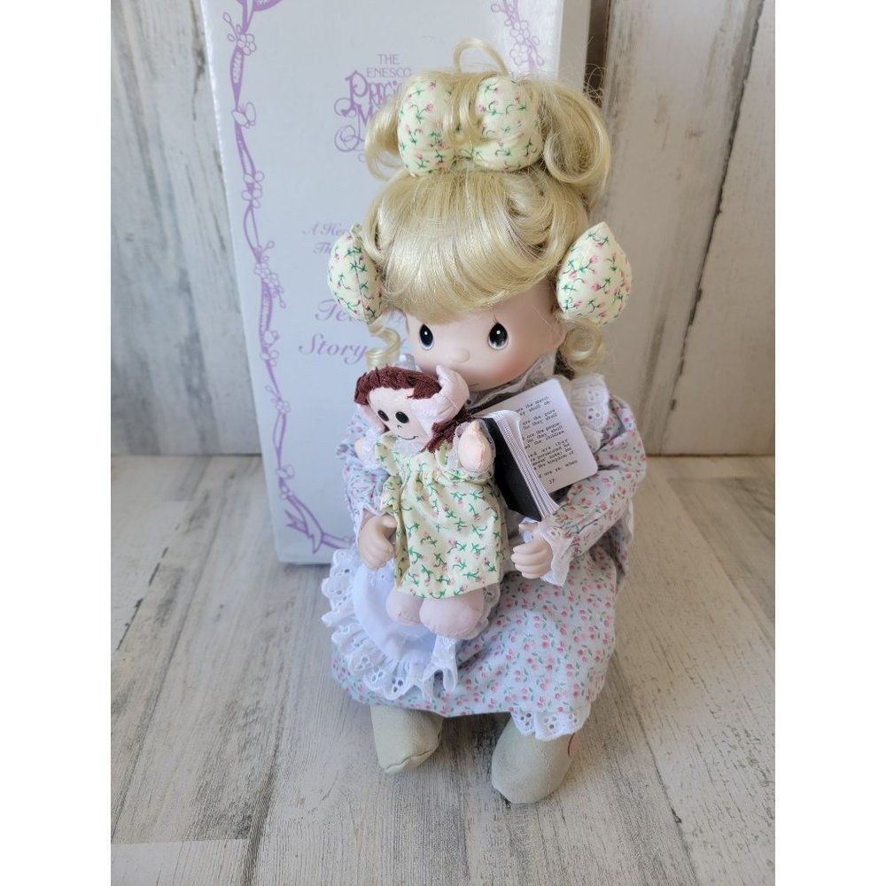 Enesco Precious Moments tell me‎ the story of Jesus Hamilton Collectible doll
